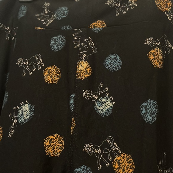 Ladies One Size Lularoe leggings - Picture 2 of 2